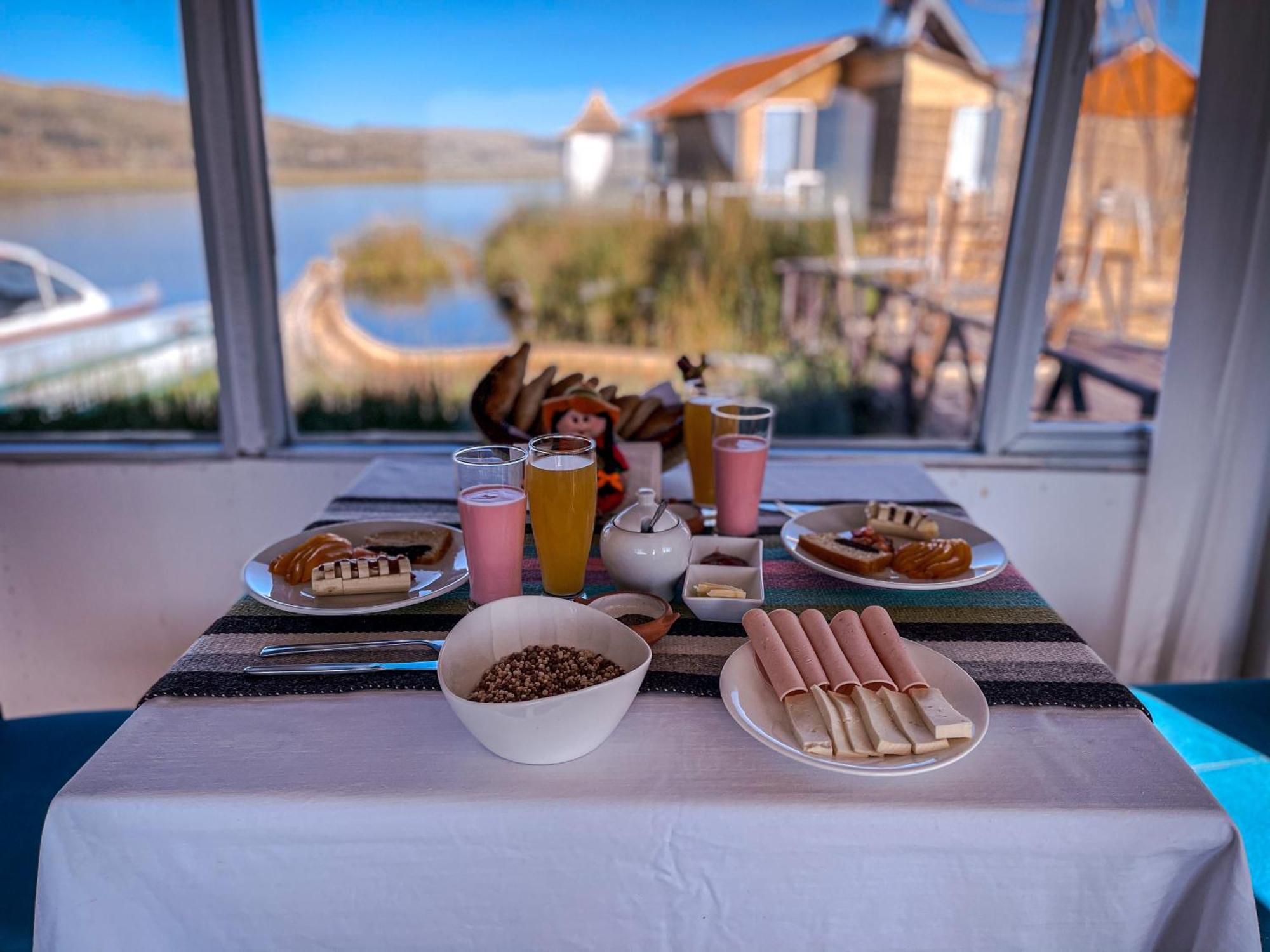 פונו Uros Kay Pacha Lodge מראה חיצוני תמונה